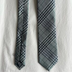 NWT Nordstrom Rack Blue and Gray Plaid Tie